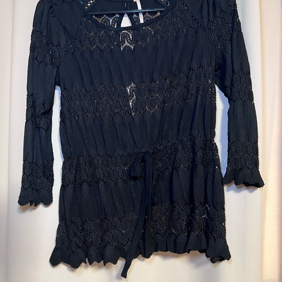 Free People Black Ruffled Tie Front Blouse - Picture 4 of 8